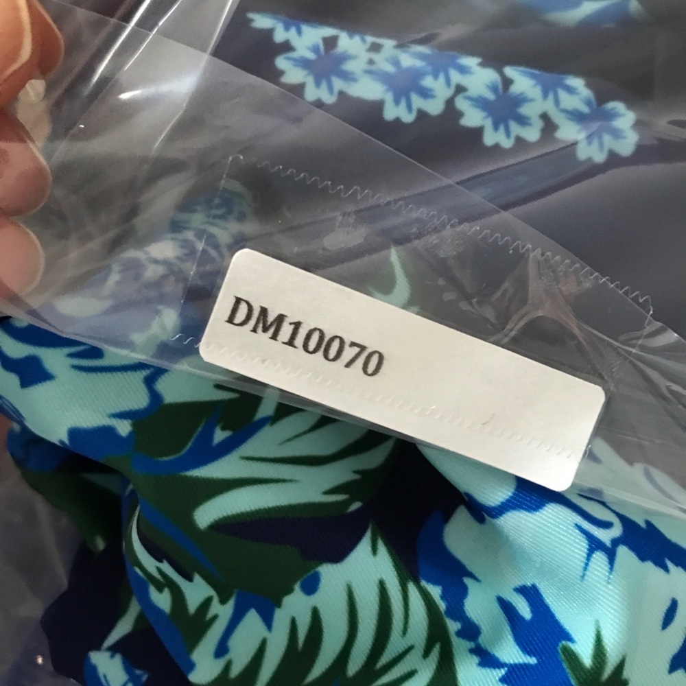 EKOUAER BLUE FLORAL SWIMSUIT CRISS CROSS BACK WOMENS LARGE - Picture 9 of 9